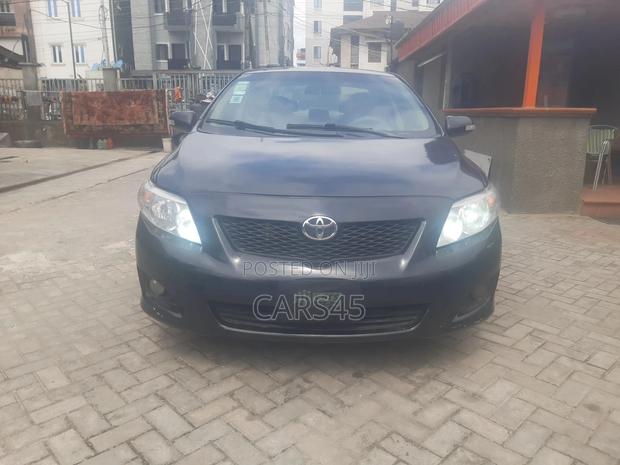 Toyota Corolla 2009 Black