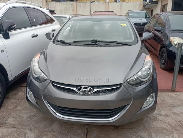 Hyundai Elantra 2012 Gray