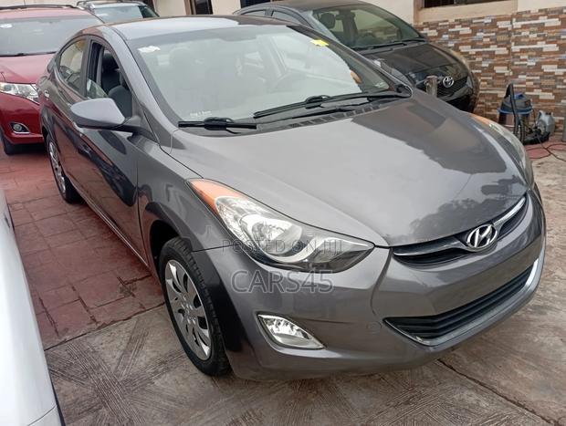 Hyundai Elantra 2012 Gray