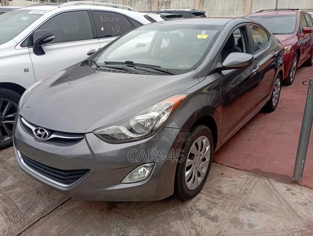 Hyundai Elantra 2012 Gray