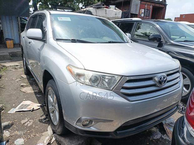 Toyota Highlander 2013 Silver