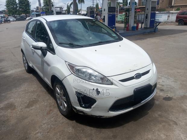 Ford Fiesta 2011 White