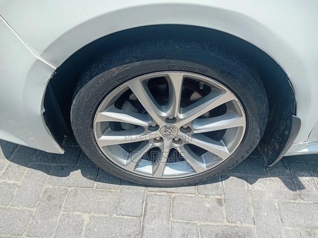 Toyota Avalon 2014 White