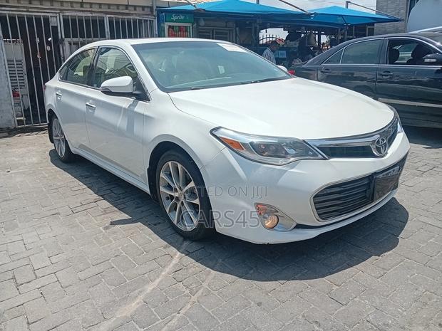 Toyota Avalon 2014 White