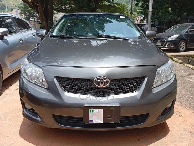 Toyota Corolla 2009 Gray