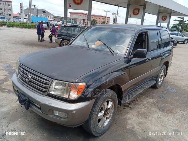 Toyota Land Cruiser 2005 Black