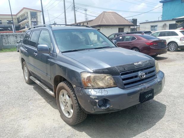 Toyota Highlander 2005 Blue