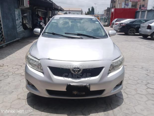 Toyota Corolla 2009 Silver