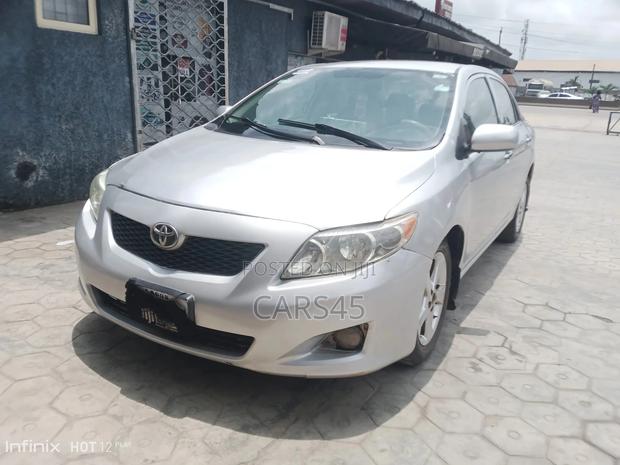 Toyota Corolla 2009 Silver