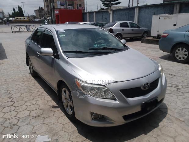 Toyota Corolla 2009 Silver