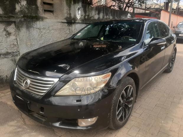 Lexus LS 2011 Black