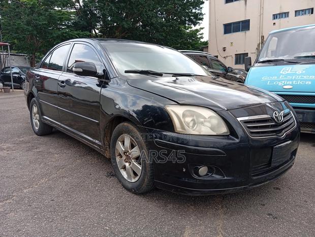 Toyota Avensis 2008 Black