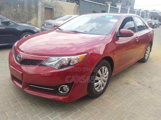 Toyota Camry 2014 Red
