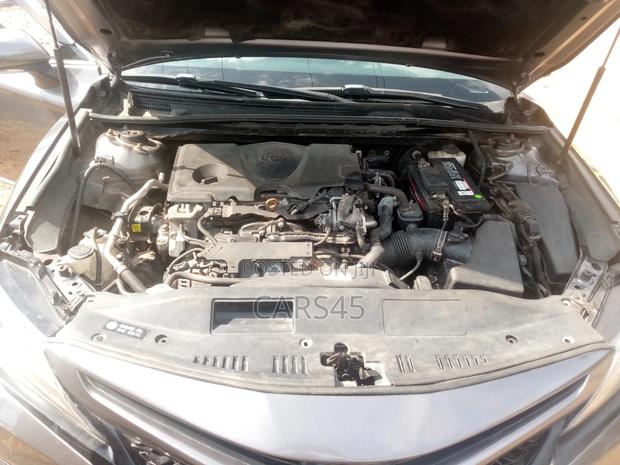 Toyota Camry 2019 Gray