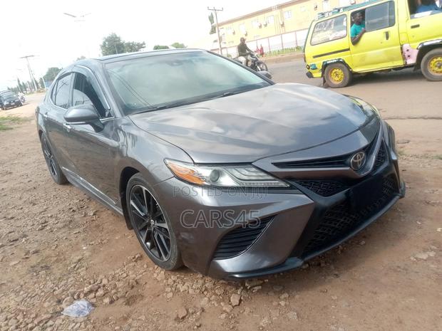 Toyota Camry 2019 Gray