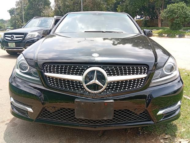 Mercedes-Benz C300 2013 Black