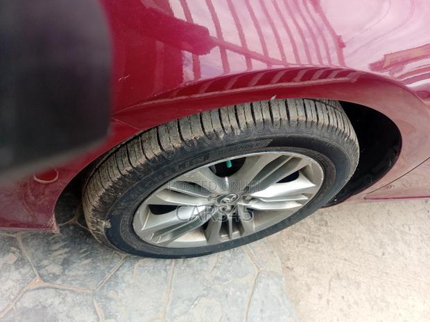 Toyota Camry 2016 Red