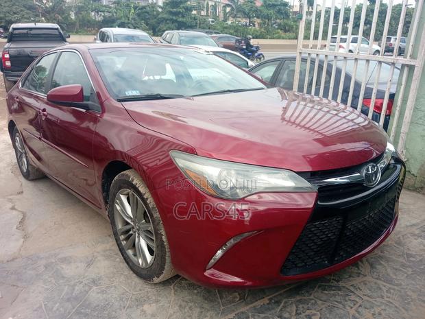 Toyota Camry 2016 Red