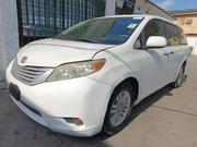 Toyota Sienna 2011 White for sale
