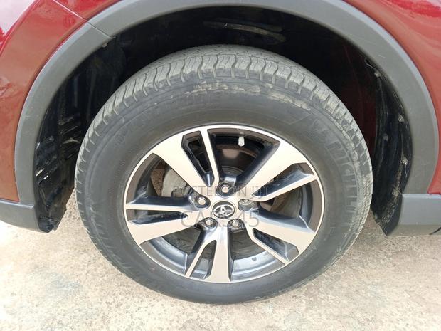 Toyota RAV4 2018 Red