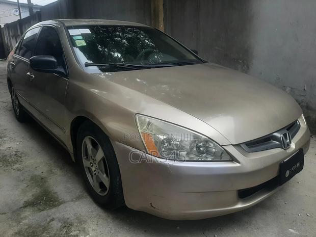 Honda Accord 2005 Gold