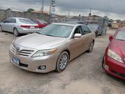 Toyota Camry XLE 4dr Sedan (2.5L 4cyl 6A) 2011 Gold for sale