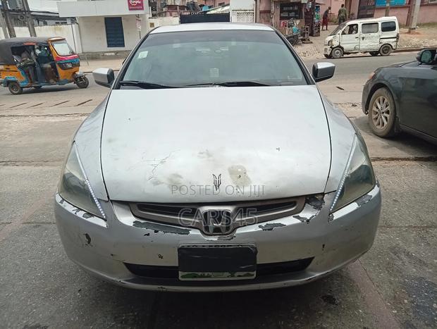 Honda Accord 2003 Silver