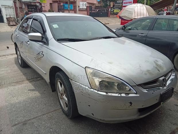 Honda Accord 2003 Silver