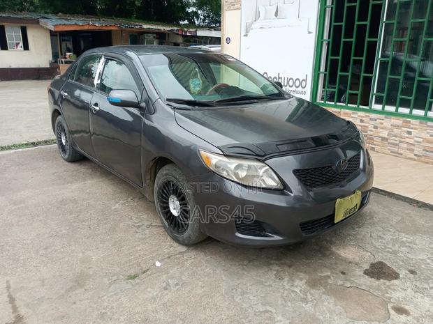 Toyota Corolla 2009 Gray
