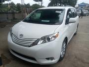 Toyota Sienna 2016 White for sale