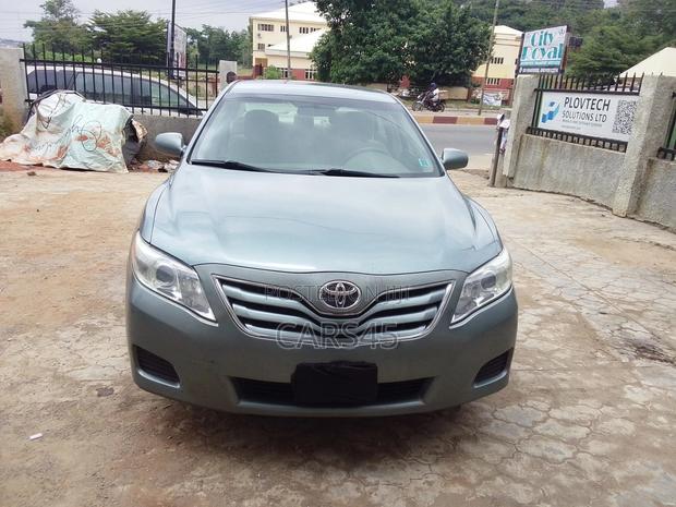 Toyota Camry 2010 Teal