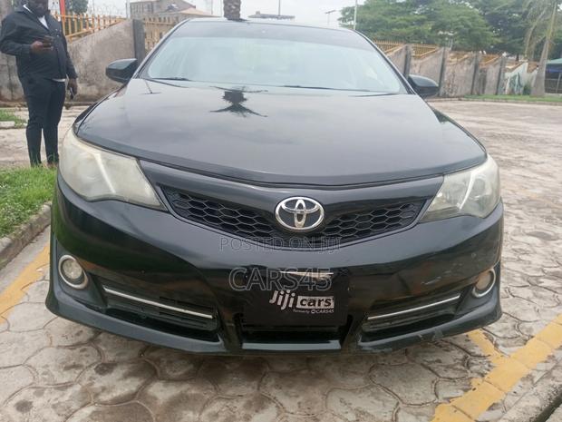 Toyota Camry 2012 Black