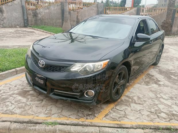 Toyota Camry 2012 Black
