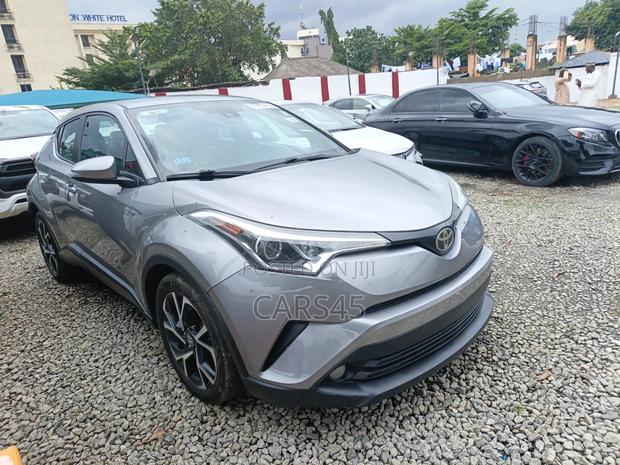 Toyota C-HR 2018 Silver