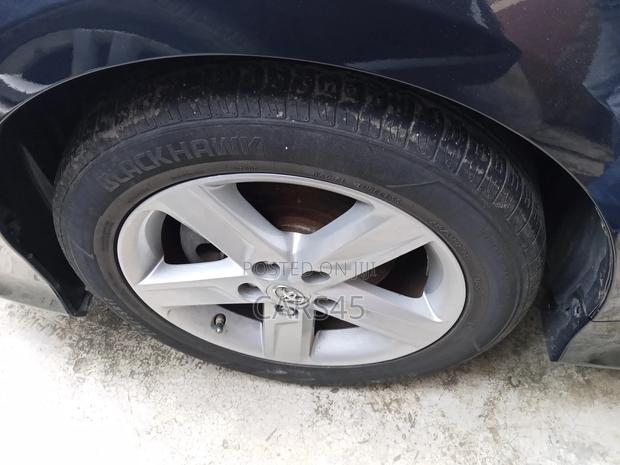 Toyota Camry 2014 Gray