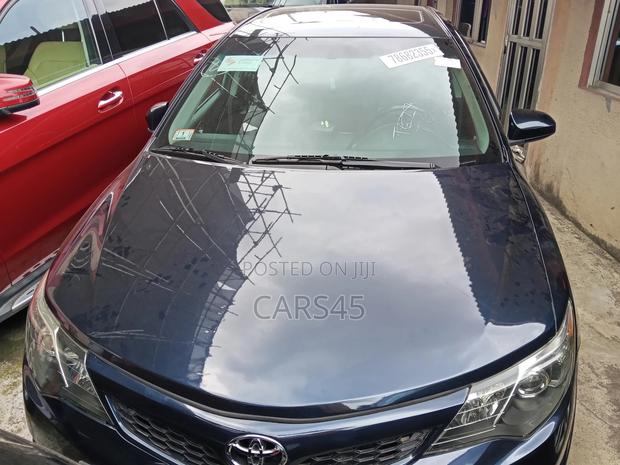Toyota Camry 2014 Gray