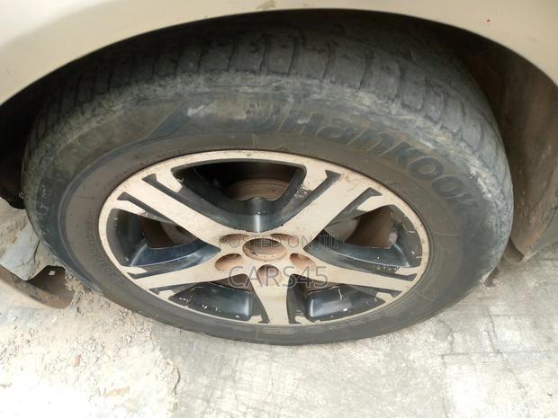Toyota Camry LE 4dr Sedan (2.4L 4cyl 4A) 2004 Gold