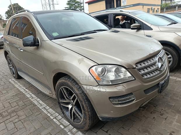 Mercedes-Benz M Class 2006 Gold