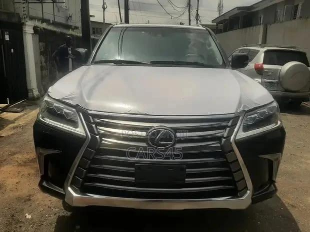 Lexus LX 2021 Black