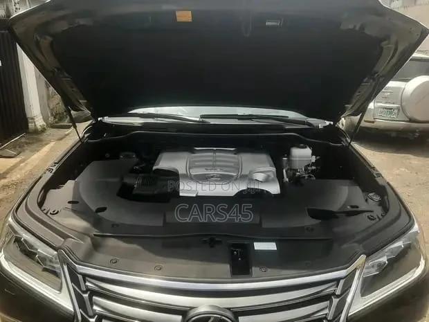 Lexus LX 2021 Black