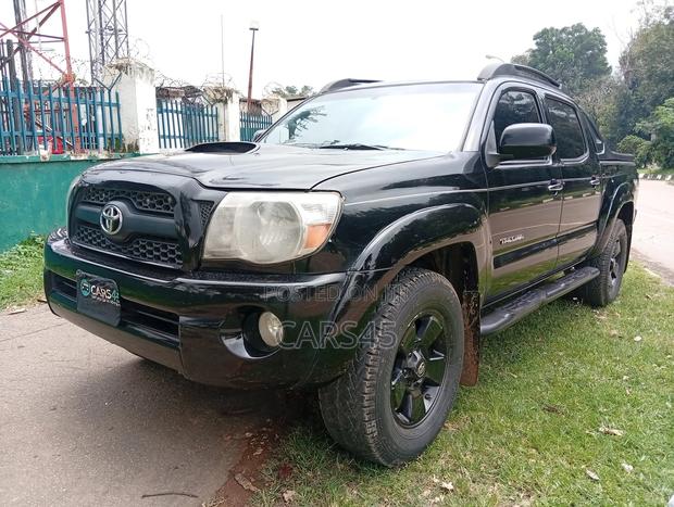 Toyota Tacoma 2012 Black