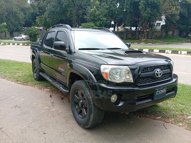 Toyota Tacoma 2012 Black
