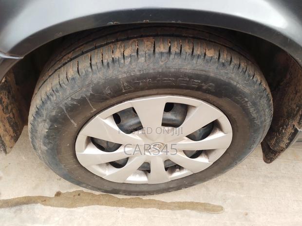 Toyota Camry 2001 Gray