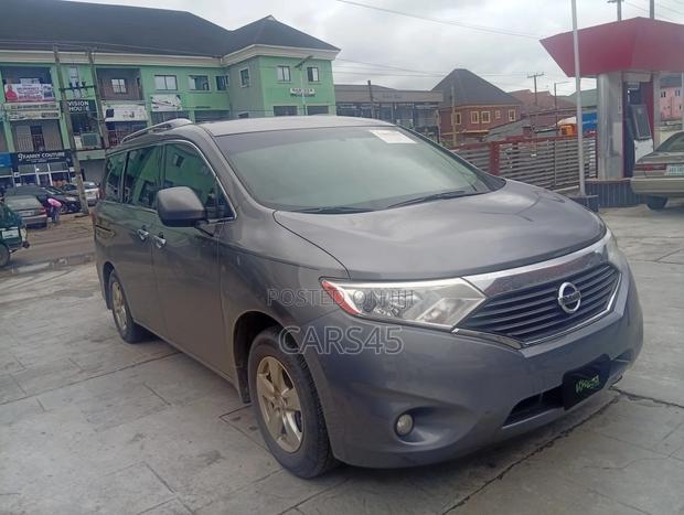 Nissan Quest 2016 Gray