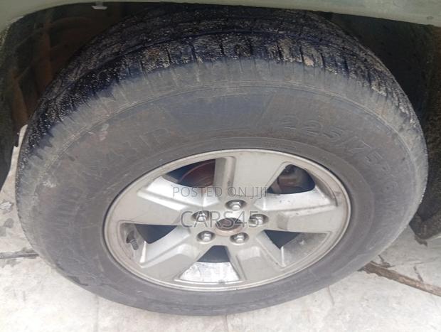 Jeep Liberty 2009 Green