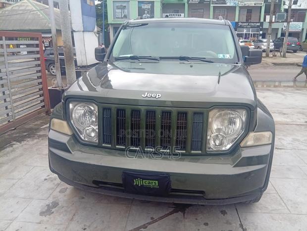 Jeep Liberty 2009 Green