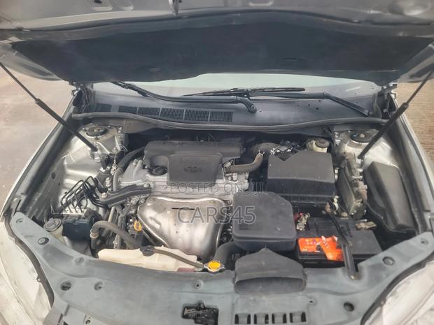 Toyota Camry 2015 Silver