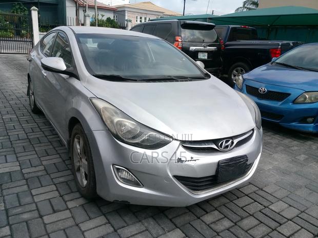 Hyundai Elantra 2012 Silver