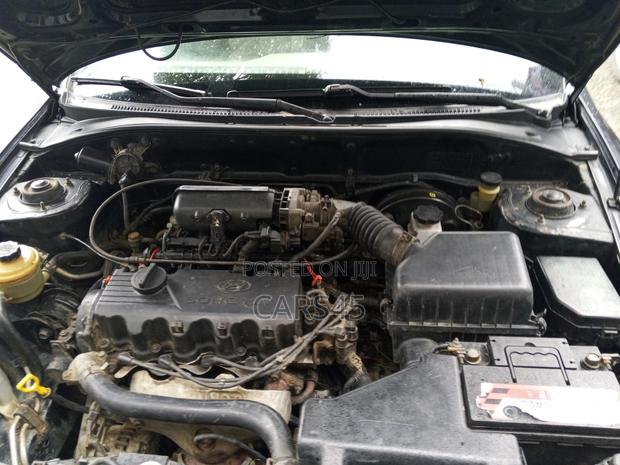 Hyundai Verna 2010 Black