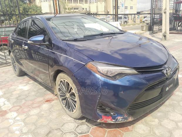 Toyota Corolla 2014 Blue